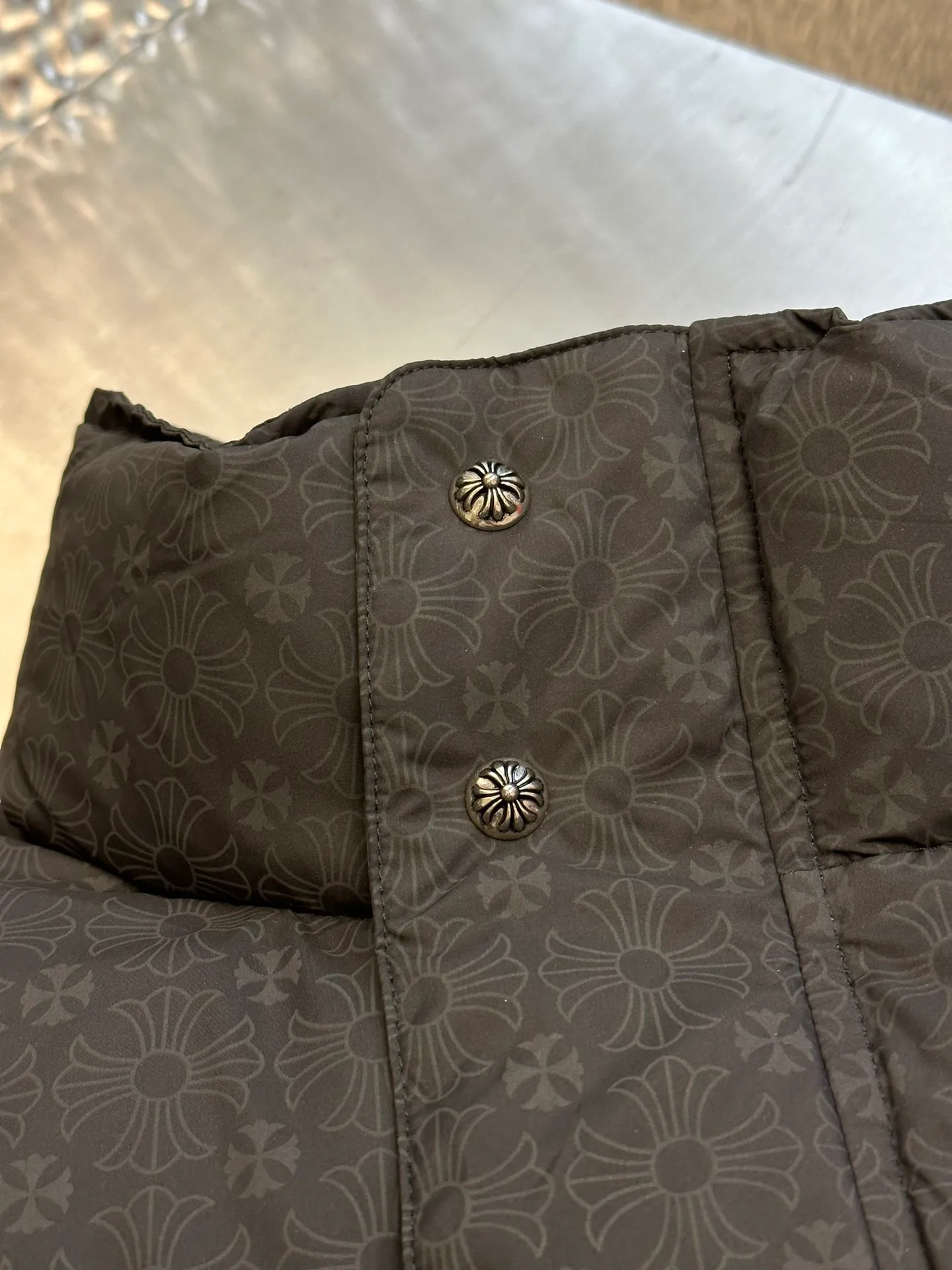 Chrome Hearts ， ， 。 Quality ， 、 Breathable ， 。 90 ， ， 。 、 ， 。 、 Quality ， ， 。 size：s m l xl